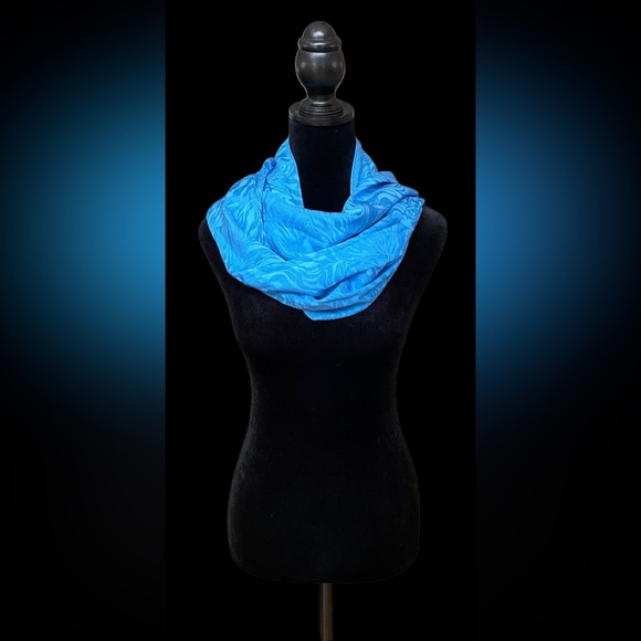 Silk Scarf - Picture 5 of 9